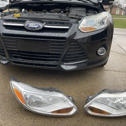 OEM 2010 Ford focus headlight assembly