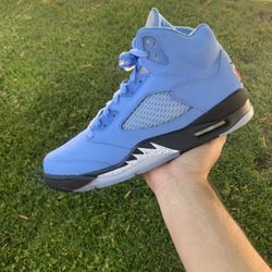 Air Jordan 5 University Blue Tried On