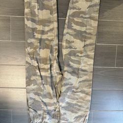 J Crew Men’s Relax Fit Men’s Chino in Camo 34/32 New No Tags