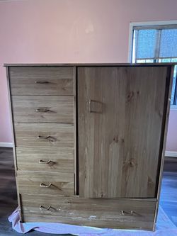 Small Dresser With Closet 