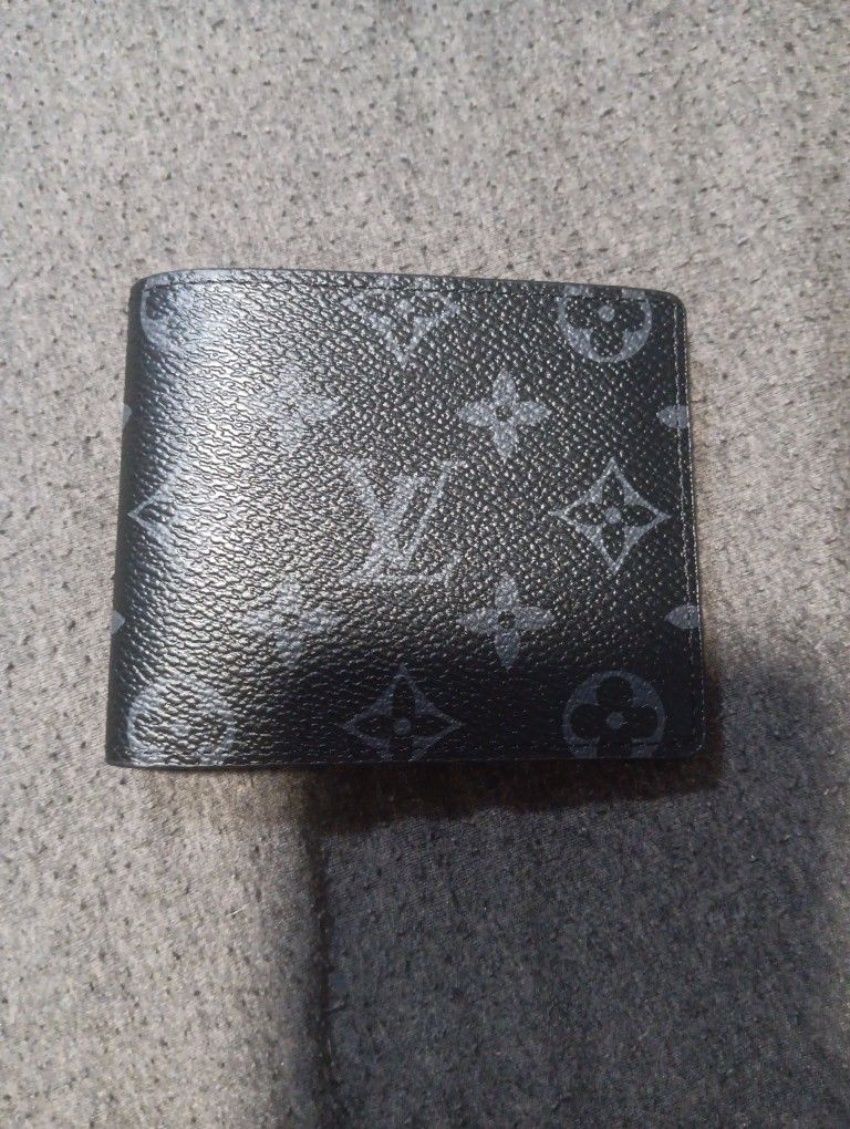 Louis Vuitton Monogram Bifold Wallet