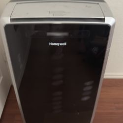 Honeywell Portable AC