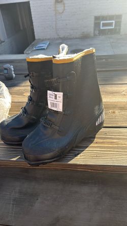 Lacrosse Overshoe Boots Size 11