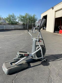 Star Trac TBT Commercial Elliptical