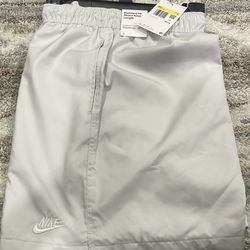 Nike shorts white brand new price tag me me shorts size small