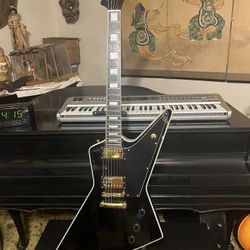 Replica Gibson Explorer Custom Electric Guitar