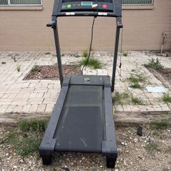 Golds Gym treadmill 