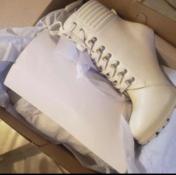 Women's ankle boots brand new