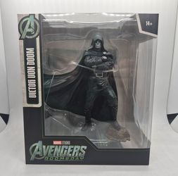 Marvel Avengers Doomsday Victor Von Doom Figure