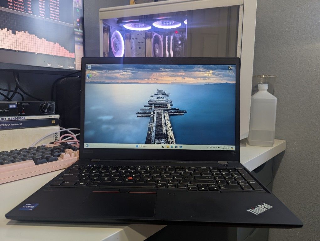 Lenovo ThinkPad P15s Gen 2 - 15.6" Laptop - Intel Core I7/16GB RAM/512GB SSD/NVIDIA T500/W11 Pro