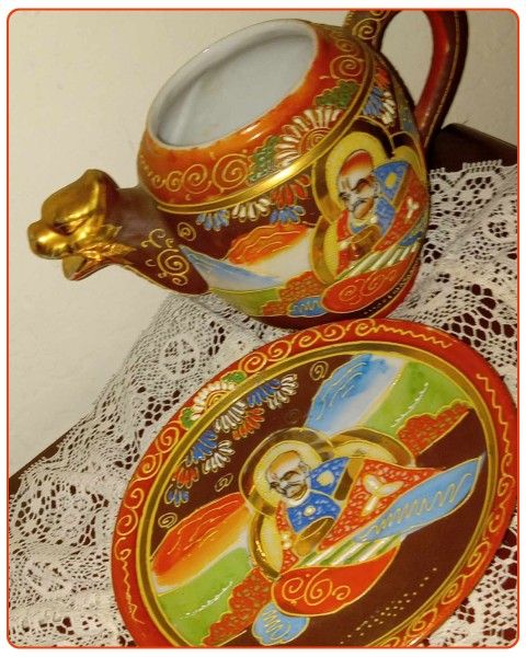 X2 VINTAGE DRAGON JAPANESE SATSUMA HAND PAINTED PORCELAIN PLATE COFFEE POT TEA KETTLE DECOR COLLECTABLE