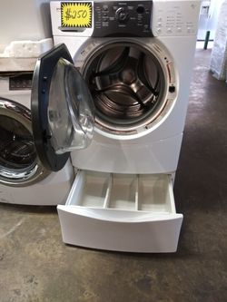 Kenmore front load washer working perfectly