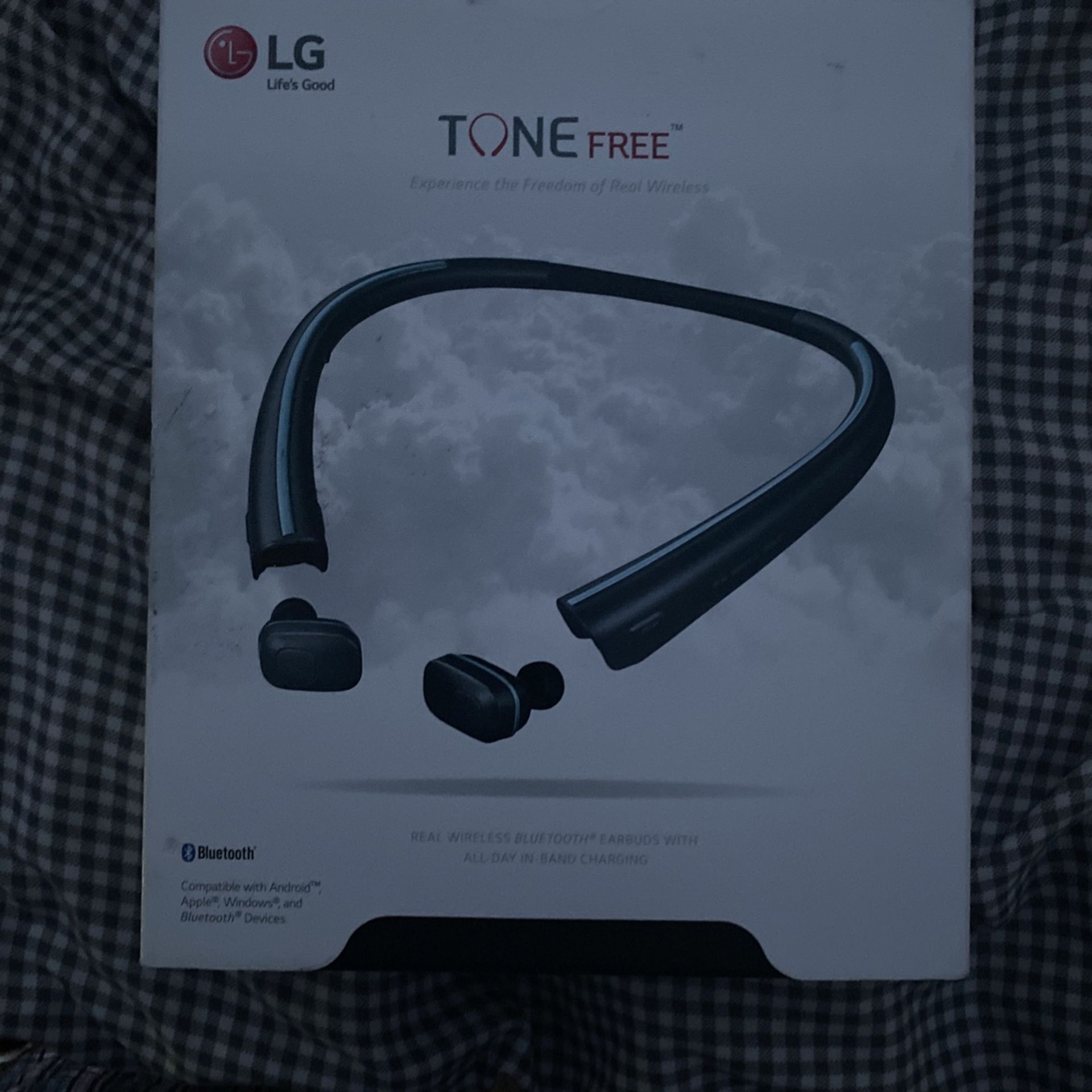 Lg Tone Free