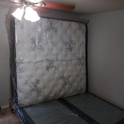 King Size Mattress And Boxspring