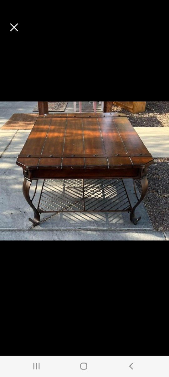 High End Cpffe Table(real Wood And Iron)