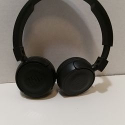 JBL BLUETOOTH WIRELESS HEADPHONES 