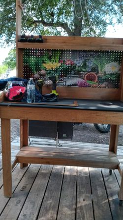 Work station