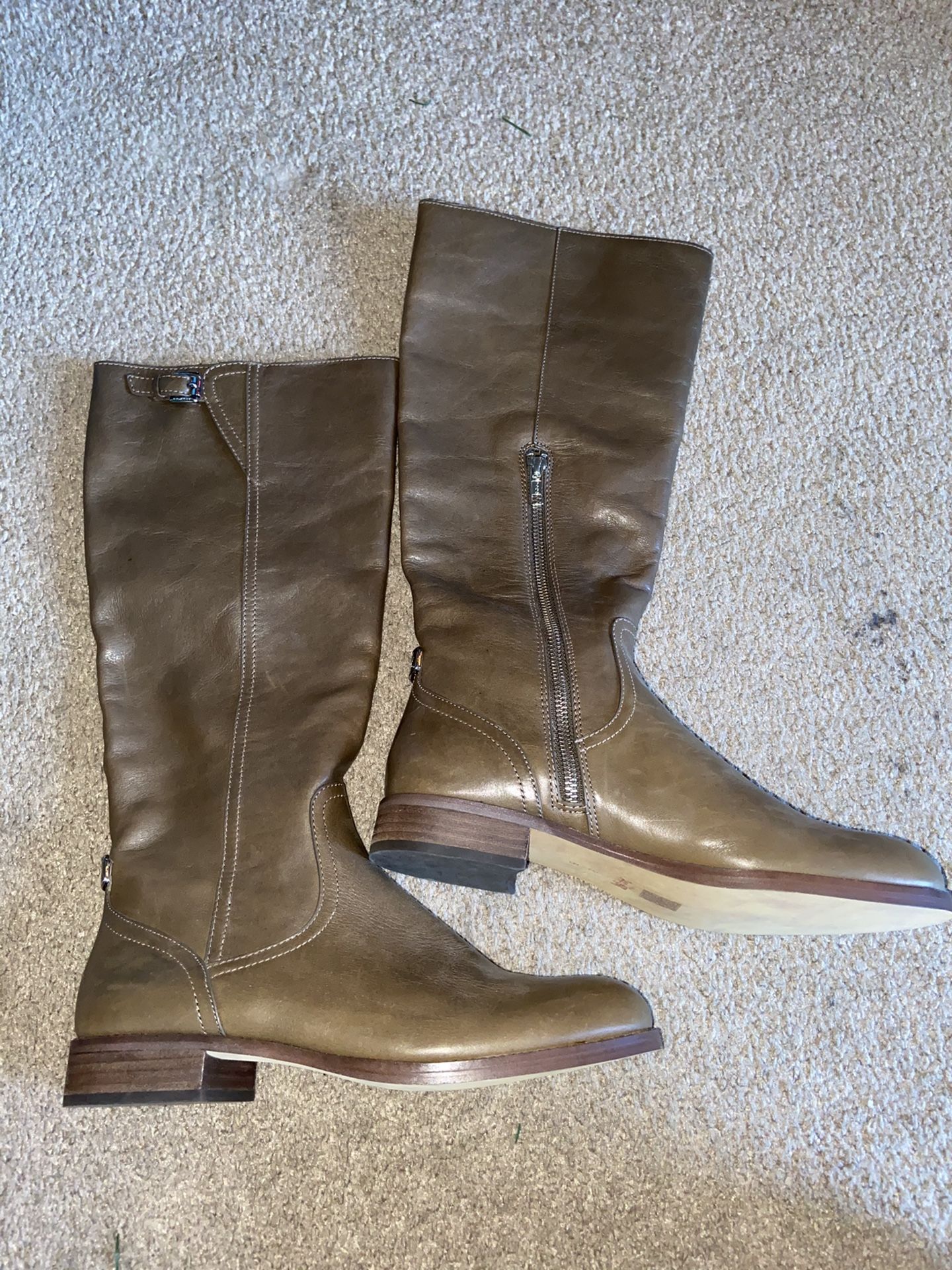 Coach boots