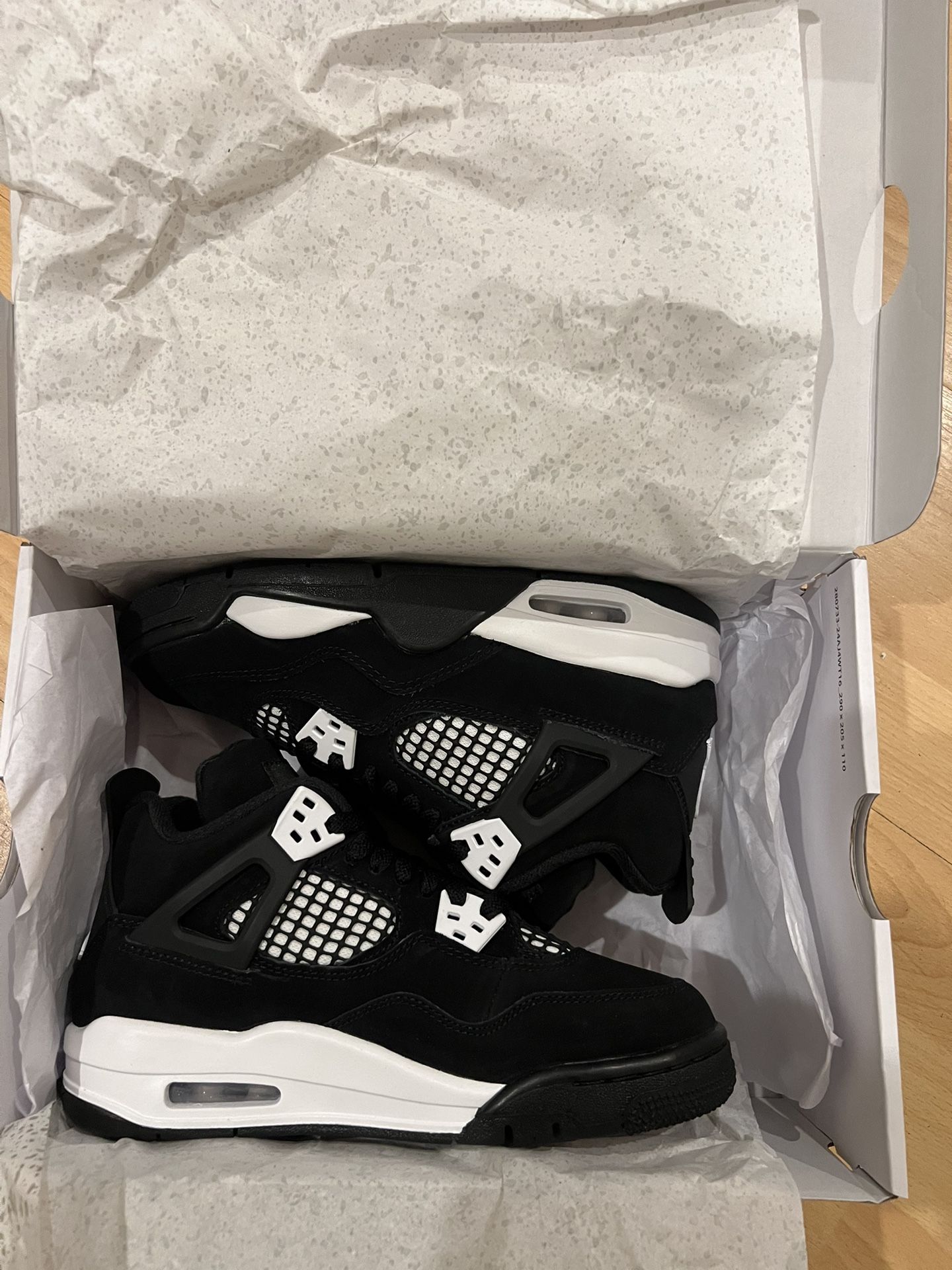 Jordan 4 Retro White Thunder (GS)