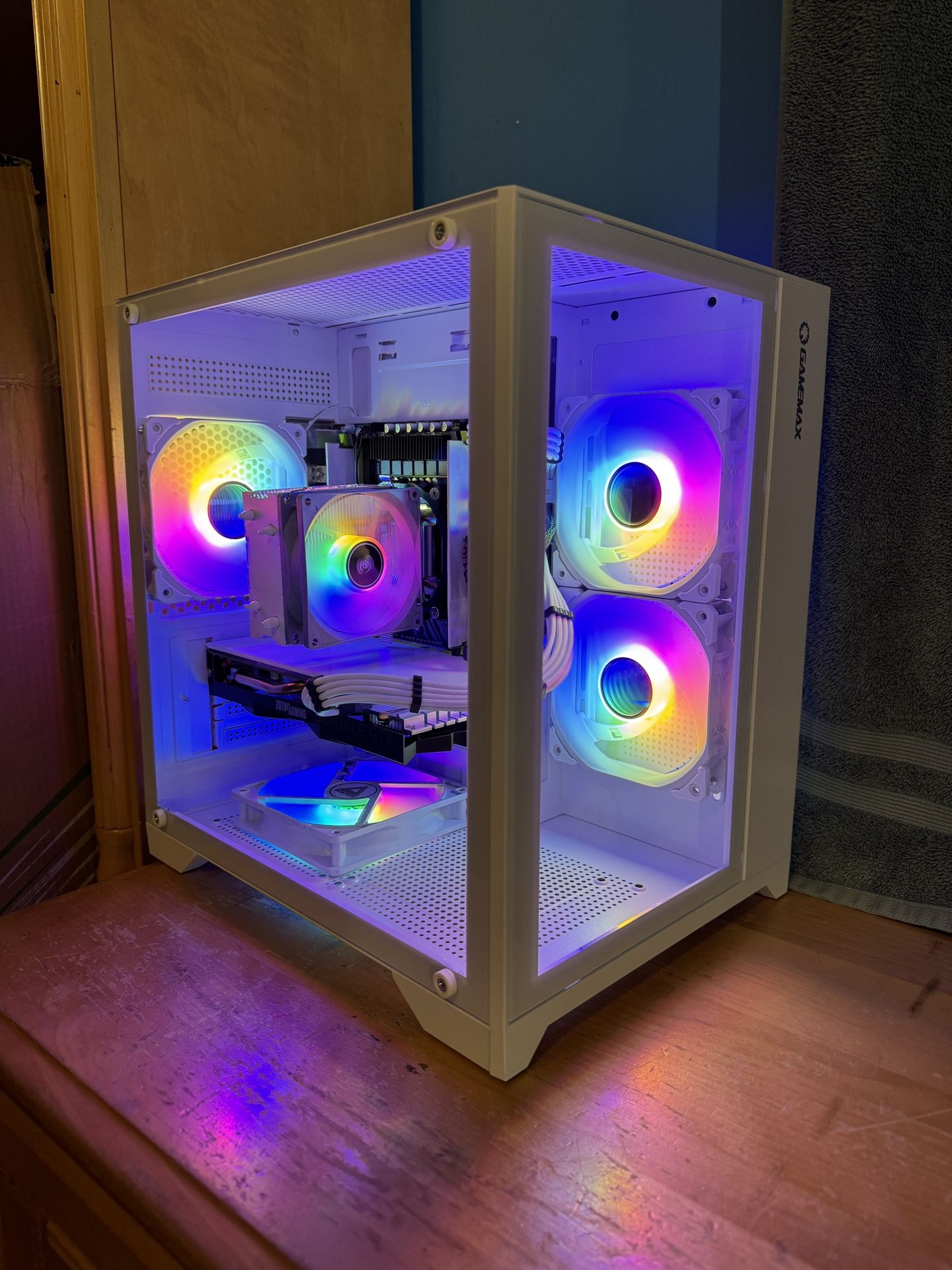 White Gaming PC | 32GB Ram | GTX 1660 | 12c/24t CPU | 1TB