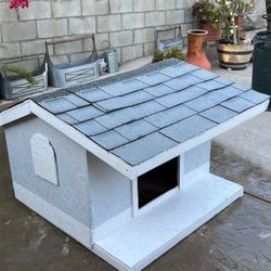 Dog house for sale