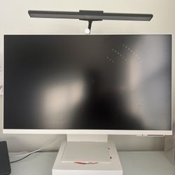 27" M80C Smart Monitor 4K UHD with Streaming TV, USB-C Ergonomic Stand and SlimFit Camera - Warm White