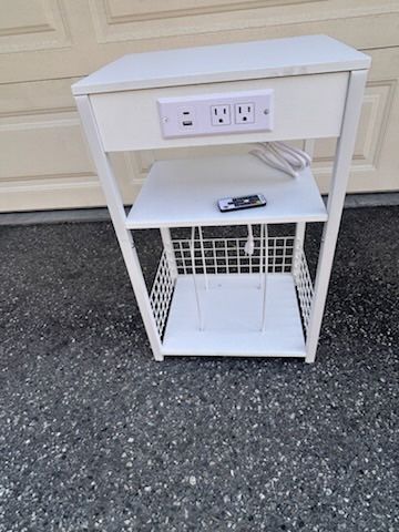 LELELINKY White Side Table with Storage, Small End Table Printer Stand for Small Spaces, Record Player Stand with Vinyl Storage, With Charger Station 