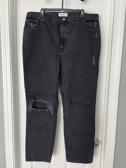 Women’s Abercrombie & Fitch Black Distressed Jeans Size 33