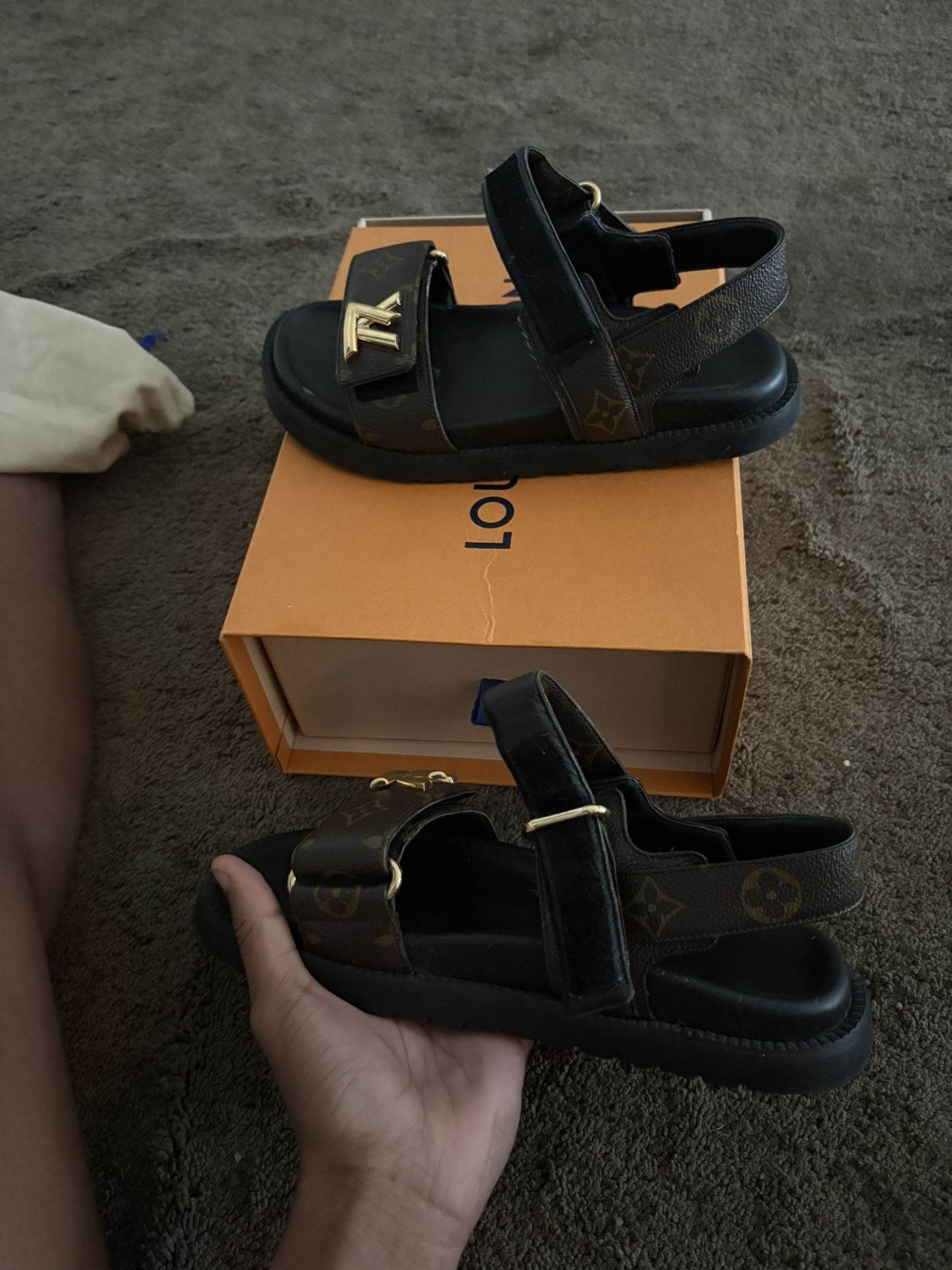 Louis Vuitton LV Sunset Flat Comfort Sandal