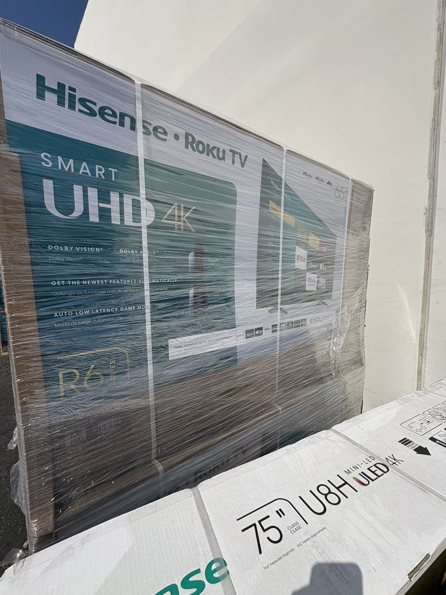 65” Inch Hisense Smart Roku UHDTV 4K