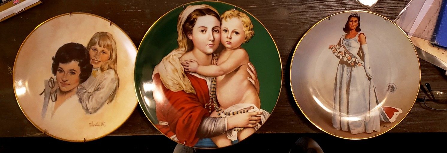 X3 Vintage Collectible Plates