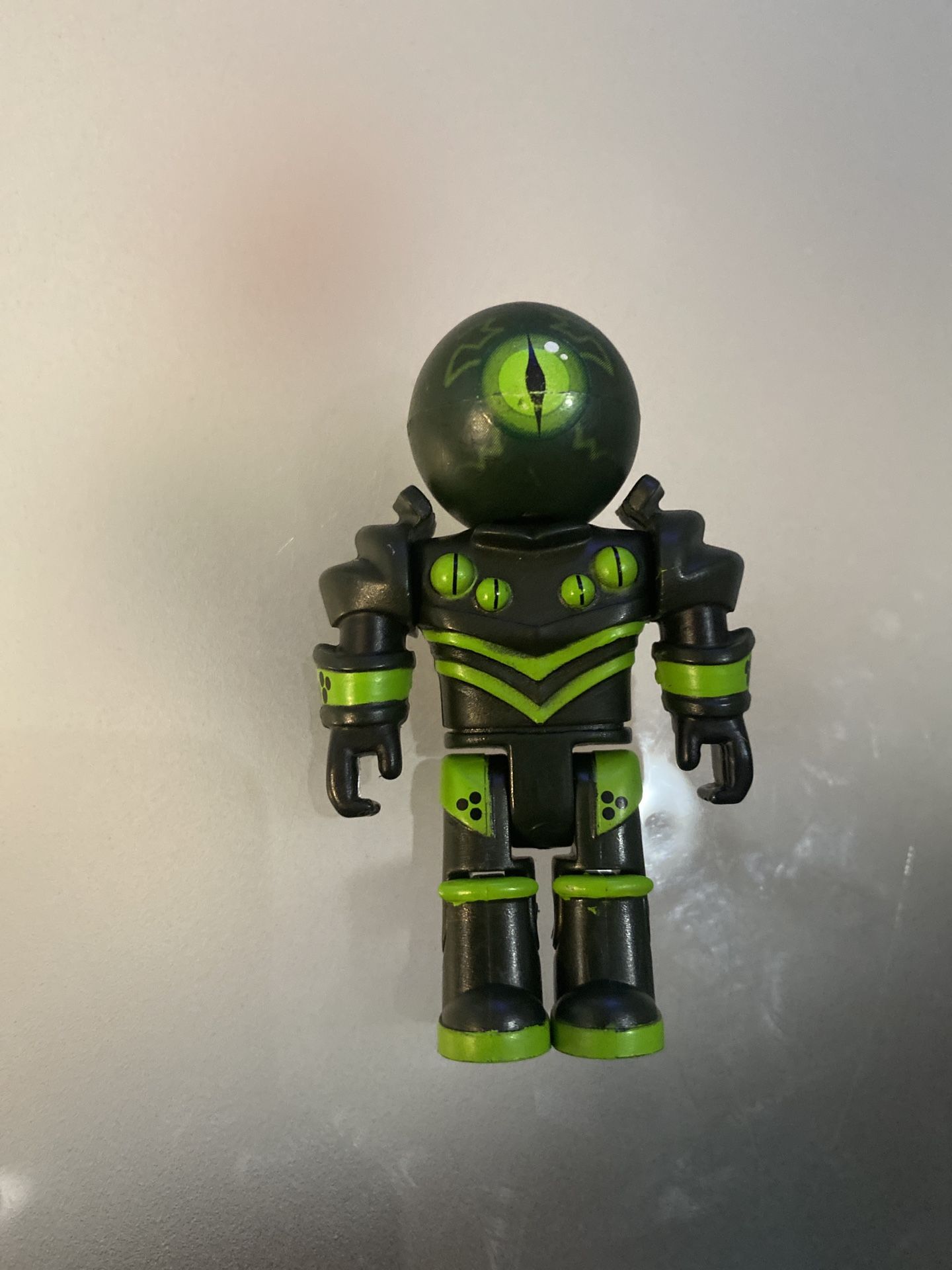 Roblox Series 1 The Overseer Mini Figure Used No Code