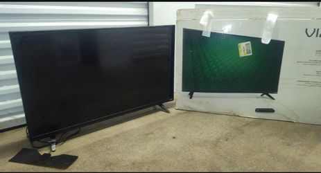 VIZIO 39 " D SERIES LED TV with REMOTE