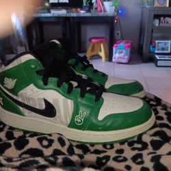 Shoes 6y