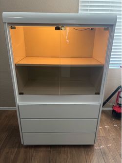 Cabinets/Trunk