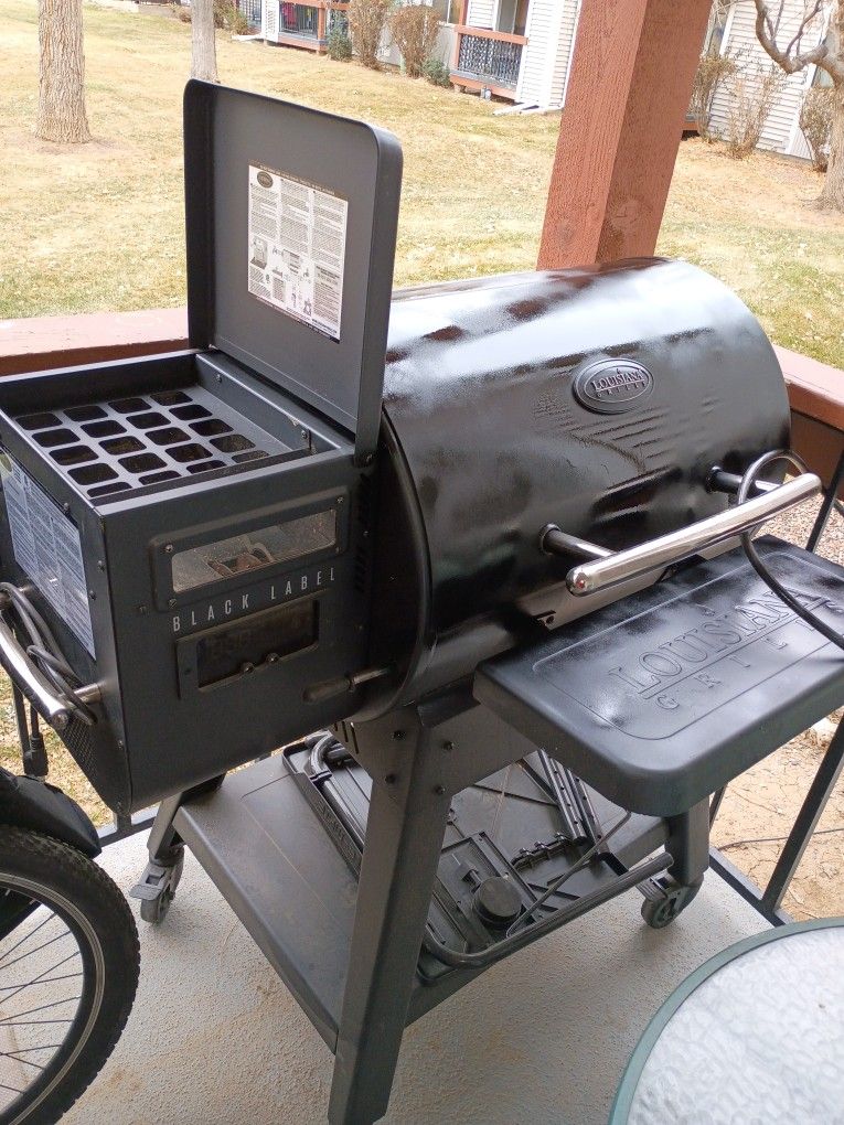 Louisiana Grills And Smoker