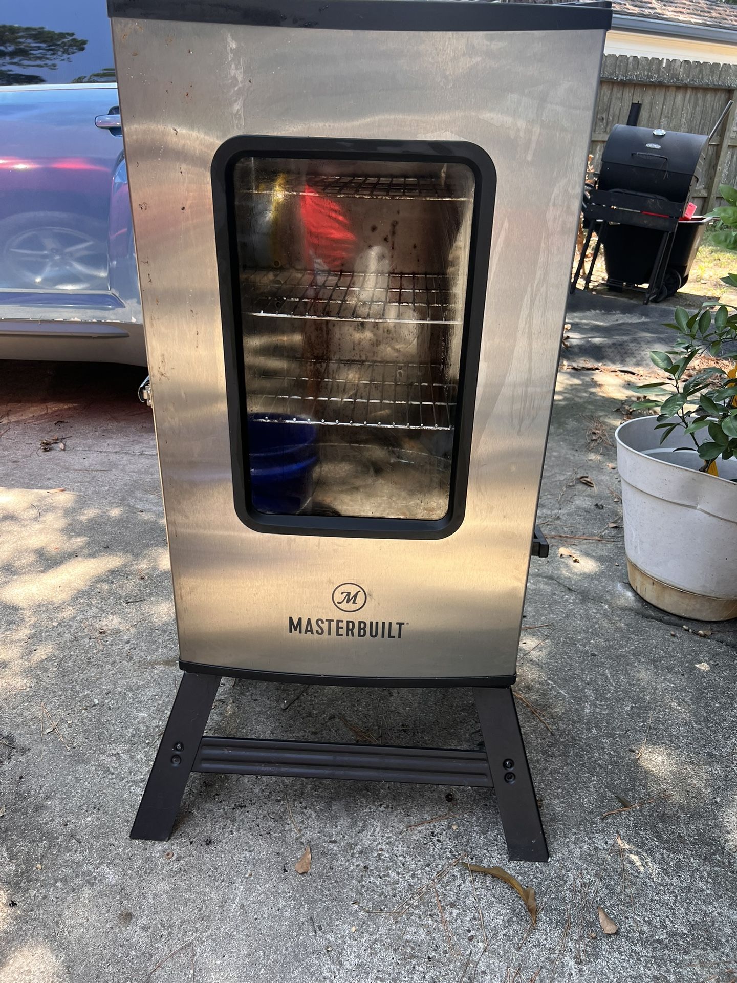 Used Masterbuilt Electric Smoker.