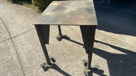 Heavy duty cast iron table