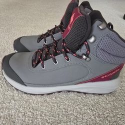 Columbia 7.5 Women's (new - worn once)