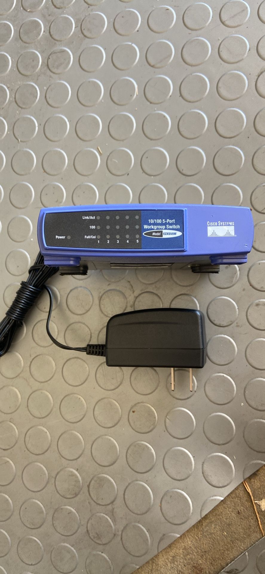 Linksys 10/100 5 Port Workgroup Switch Model EZXS55W High-Speed Ethernet Hub