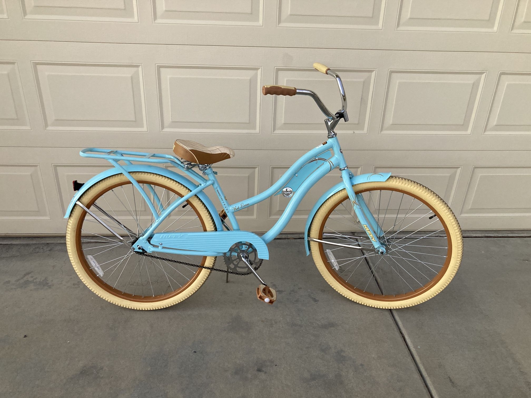 Brand New Girls 26in Cruiser Bike