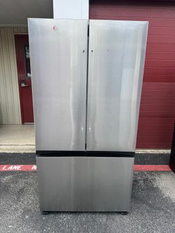 New Samsung Refrigerador. Free Delivery And Installation 