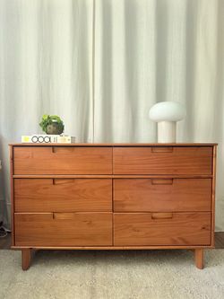 Six drawer dresser