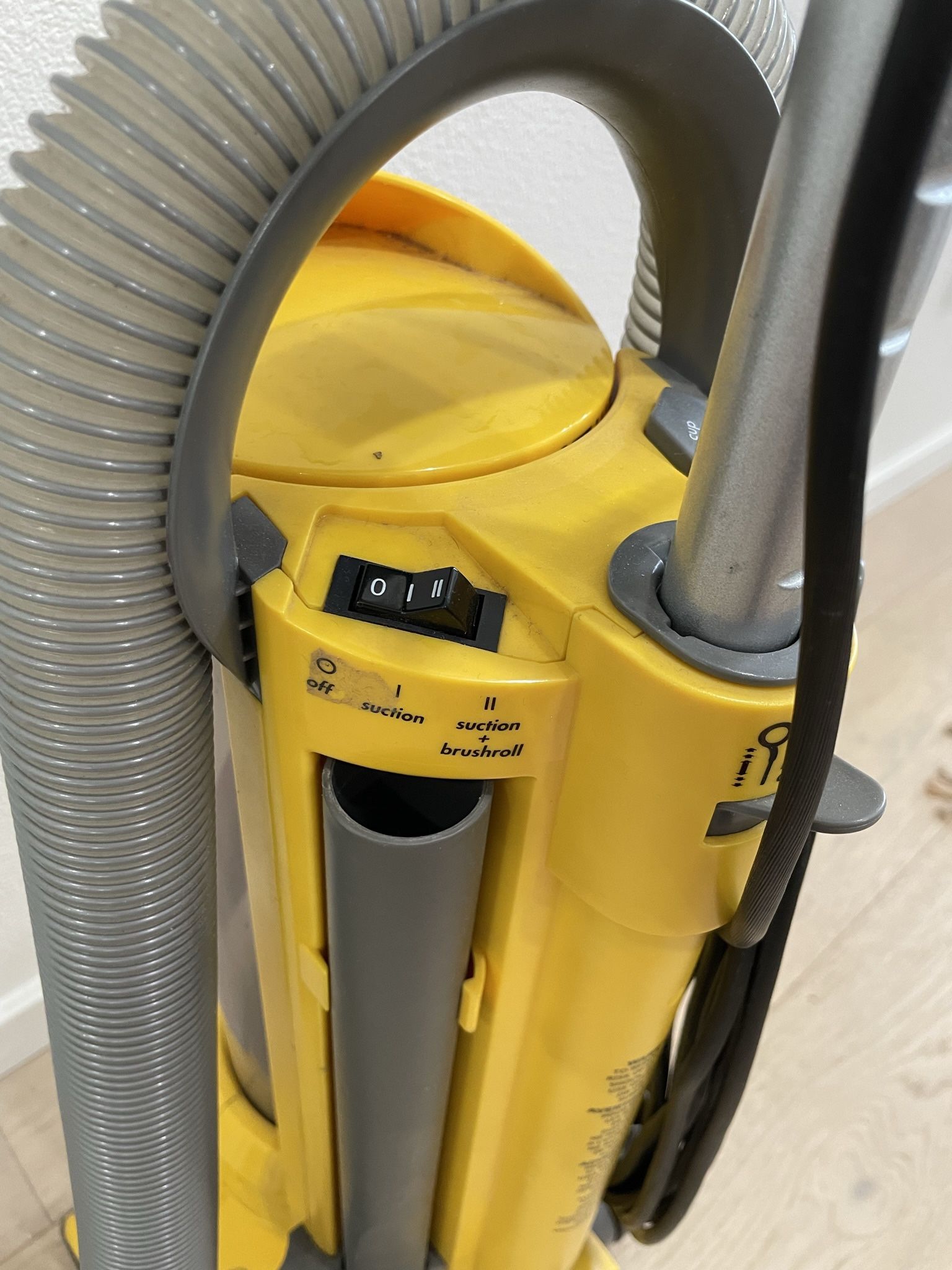 Argos Value Range Compact Bagless Upright Vacuum Cleaner