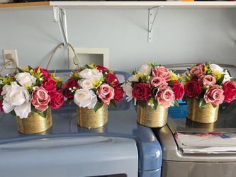 4 arreglos de rosas!!!
