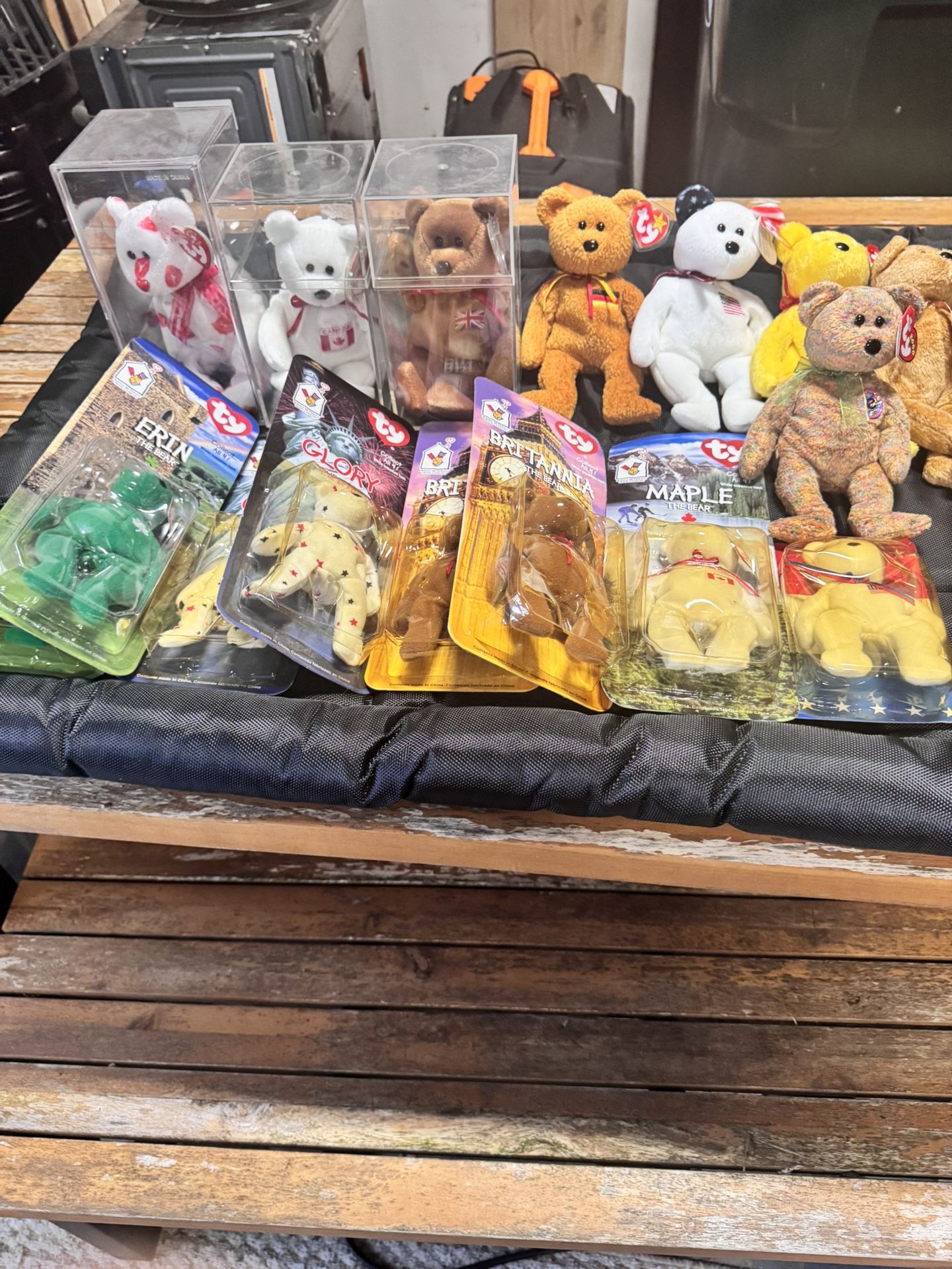  ⸻  Title: 🧸 Ty Beanie Baby Lot – 16 – Collectible & Vintage – $100