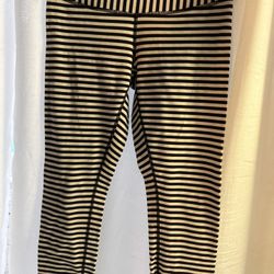 Lulu Lemon Leggings Size 6 Striped Color