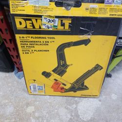 Dewalt Flooring tool 2n1 