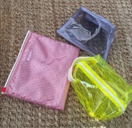 LARGE GLOSSIER MAKEUP BAG  + bonus items new lime green travel bag & pre loved country road