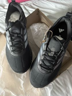 Adidas Jogit Men Size 9 Sneakers